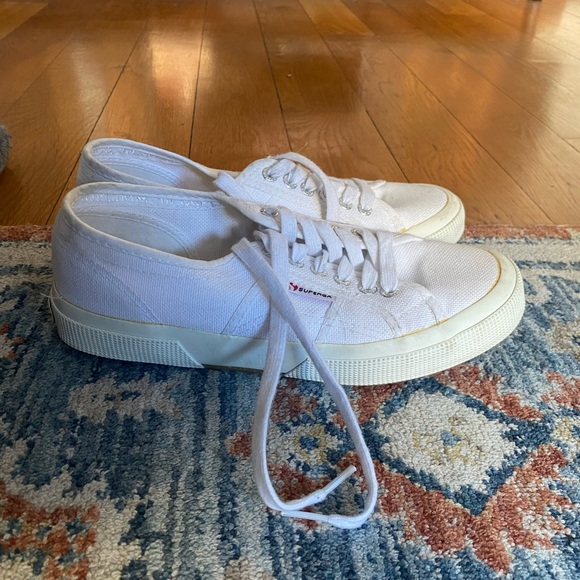 Classic white Superga sneakers - Picture 3 of 4